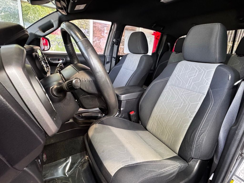 2023 Toyota Tacoma TRD Off-Road V6