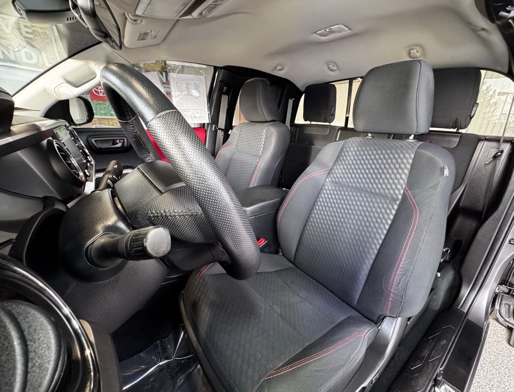 2022 Toyota Tacoma SR5 V6