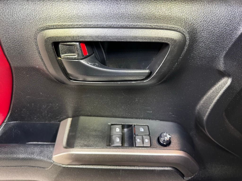 2022 Toyota Tacoma SR5 V6