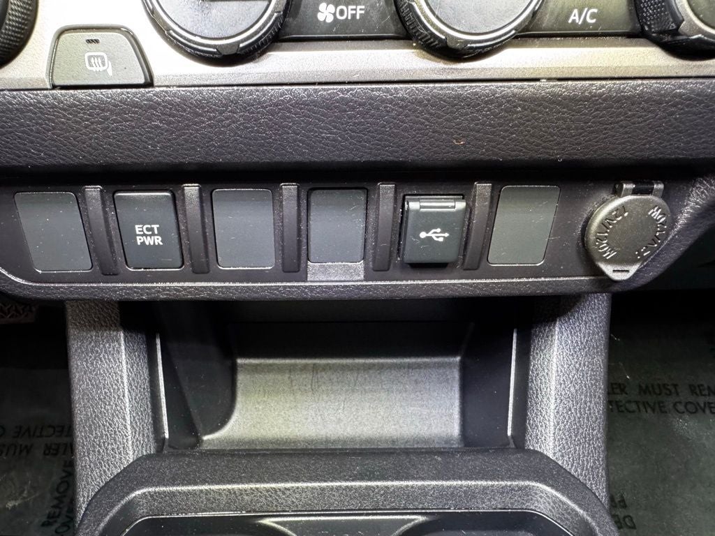 2022 Toyota Tacoma SR5 V6