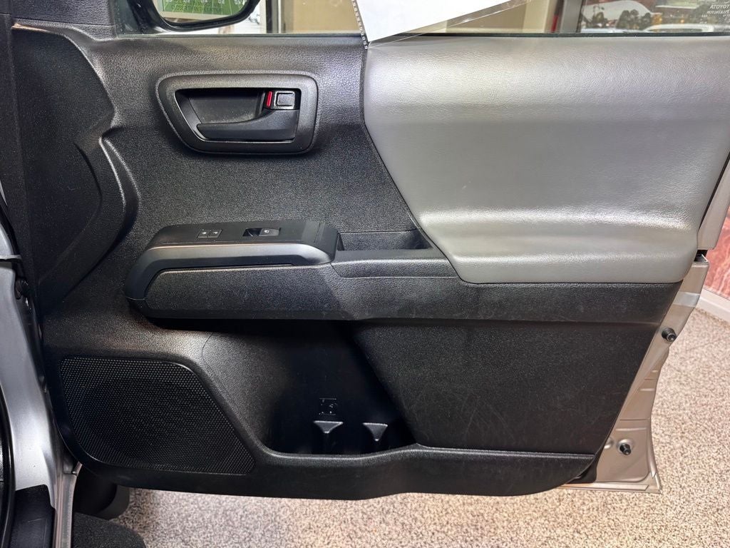 2021 Toyota Tacoma SR V6