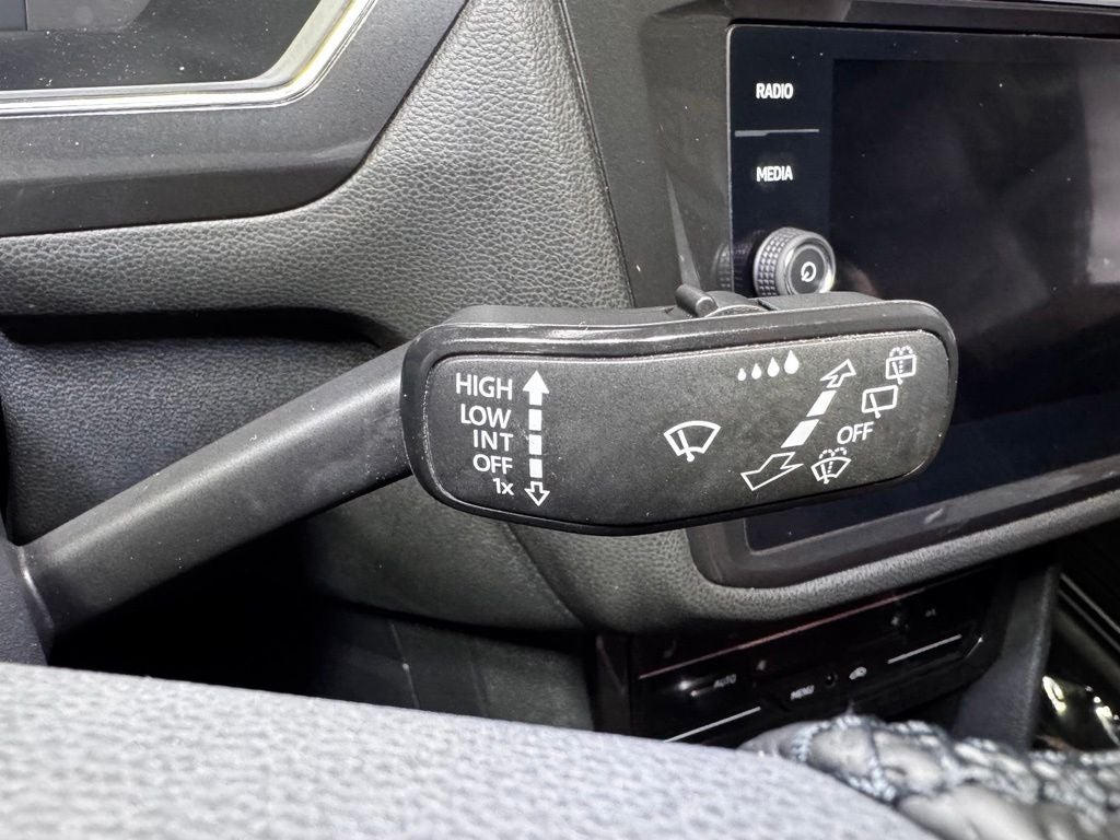 2022 Volkswagen Tiguan 2.0T SEL R-Line