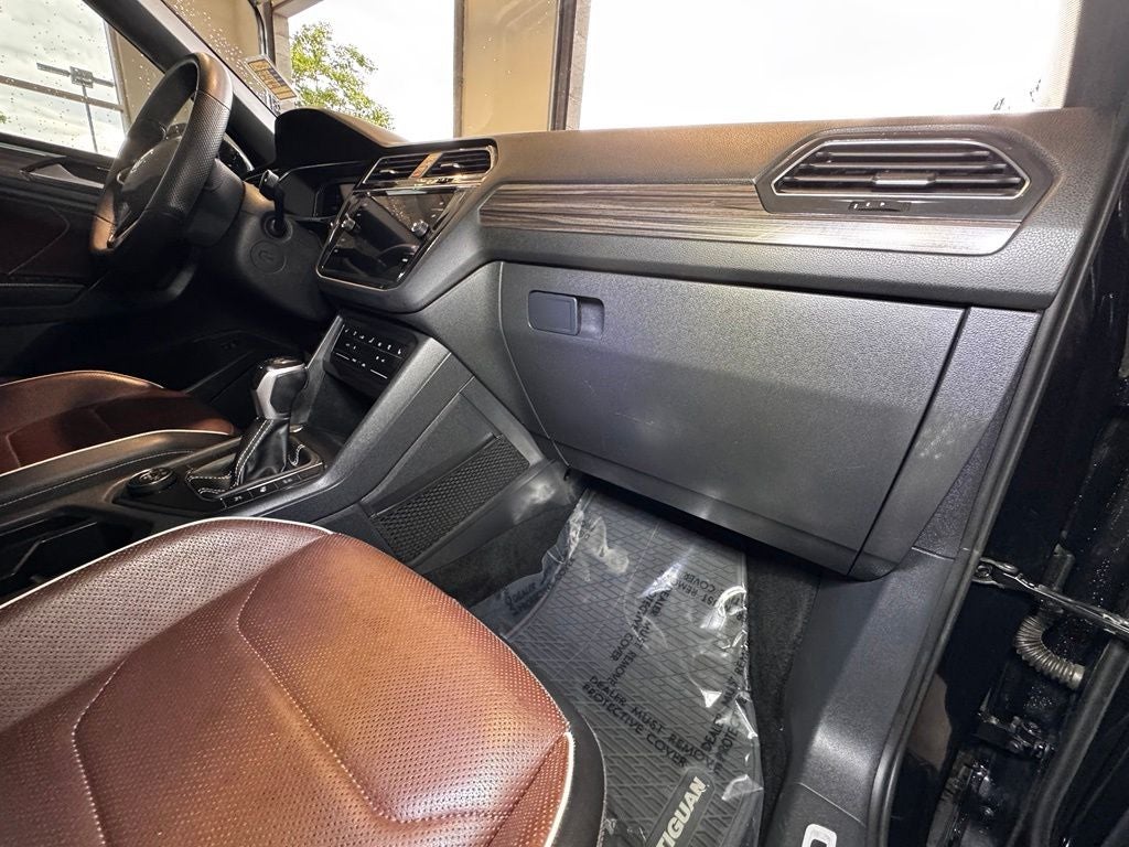 2022 Volkswagen Tiguan 2.0T SEL R-Line