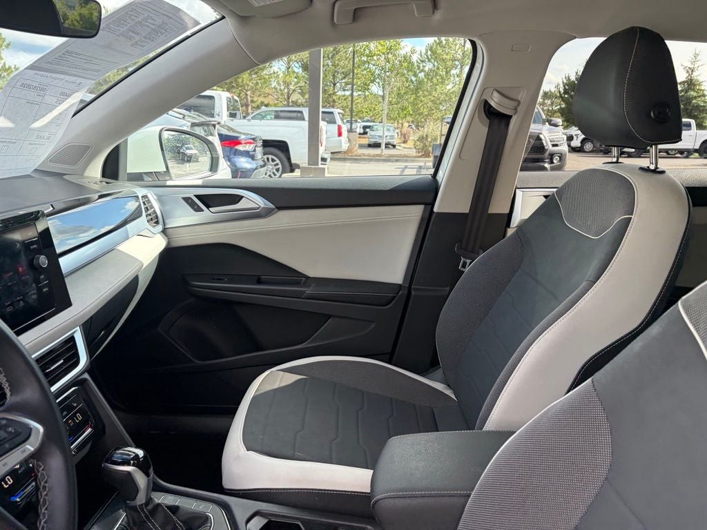 2025 Volkswagen Taos 1.5T SE