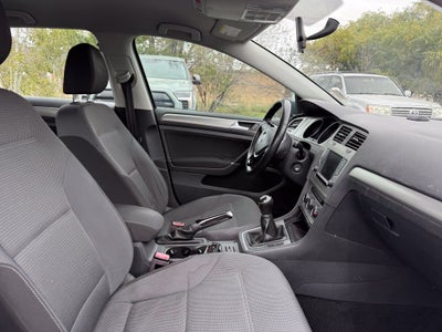 2017 Volkswagen Golf TSI S 4-Door