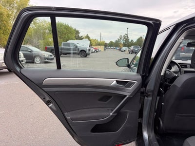 2017 Volkswagen Golf TSI S 4-Door