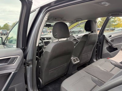 2017 Volkswagen Golf TSI S 4-Door
