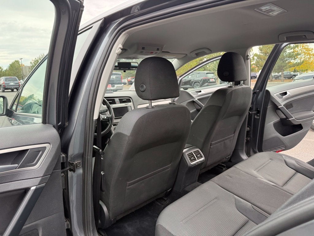 2017 Volkswagen Golf TSI S 4-Door