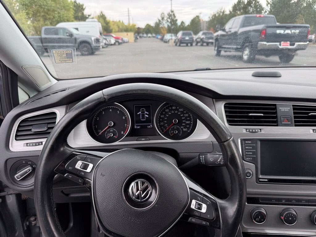 2017 Volkswagen Golf TSI S 4-Door