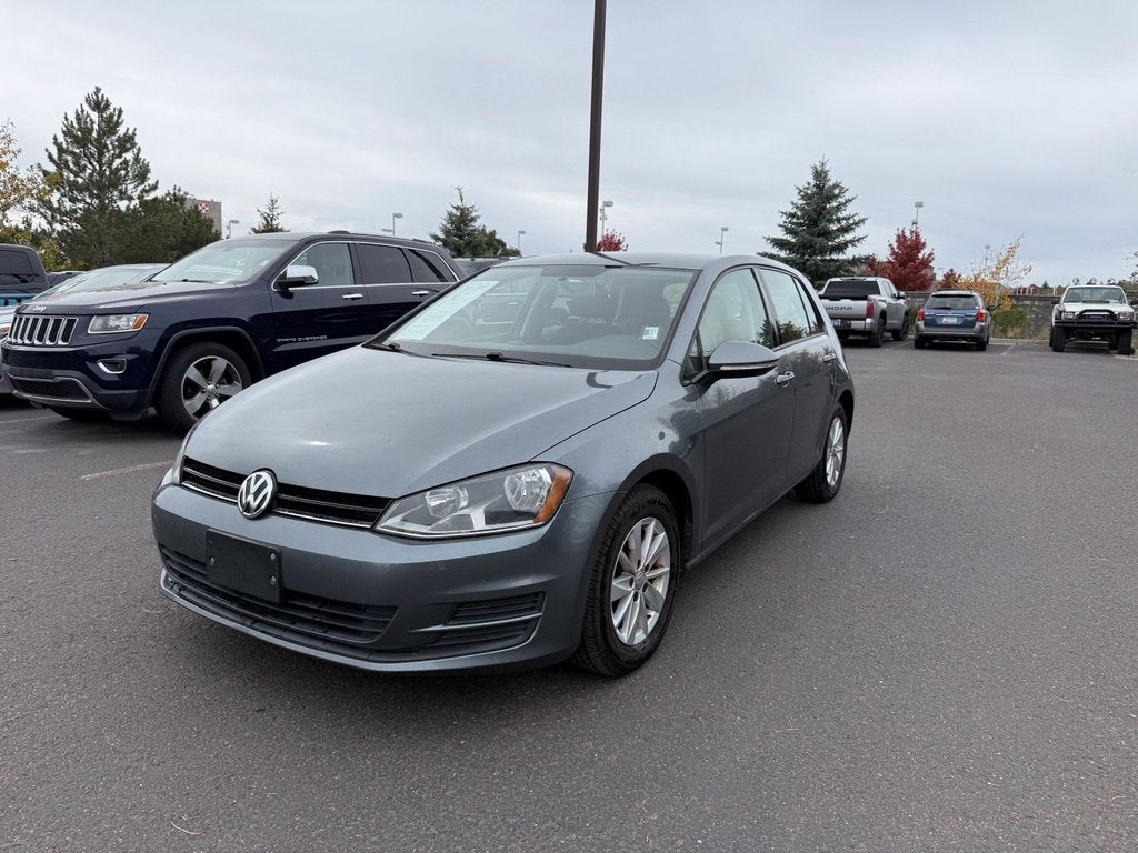 2017 Volkswagen Golf TSI S 4-Door
