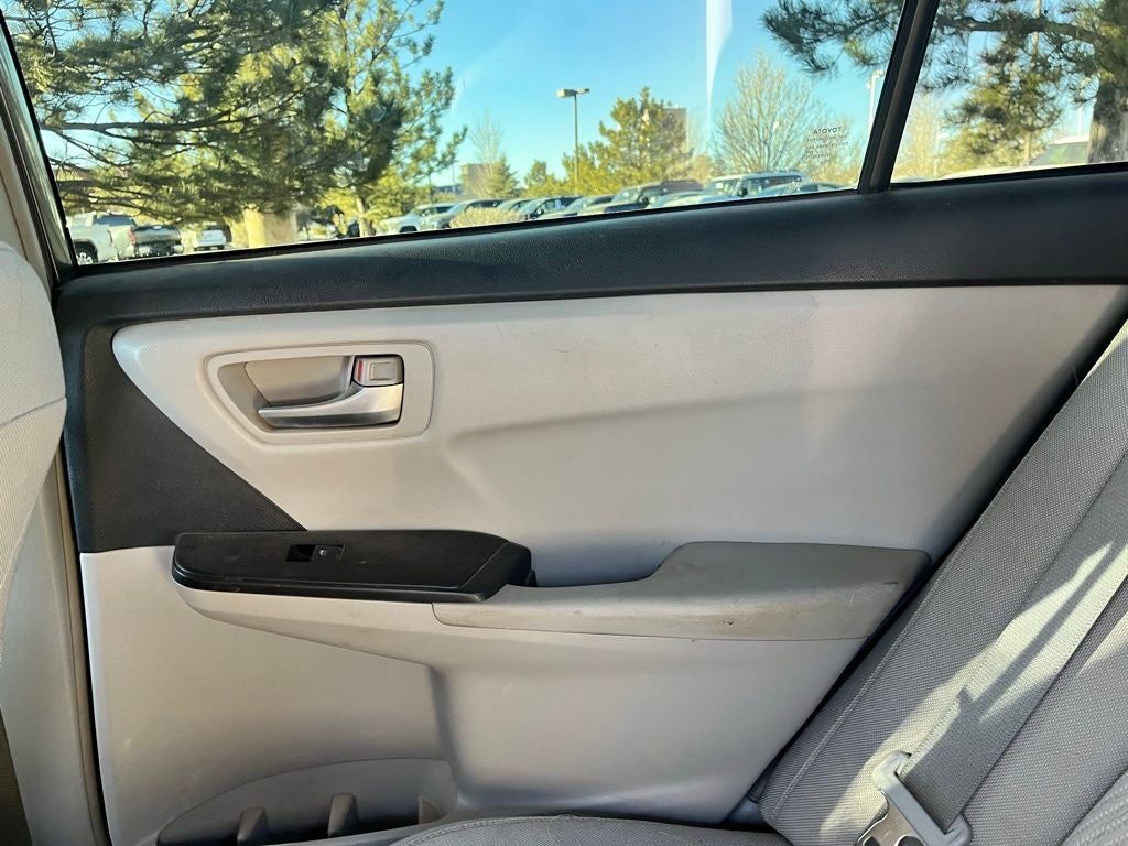 2017 Toyota Camry LE