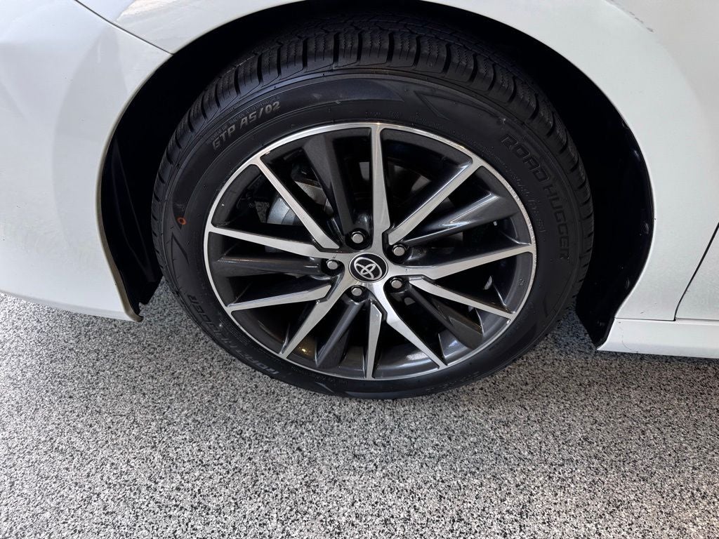 2021 Toyota Camry Hybrid XLE