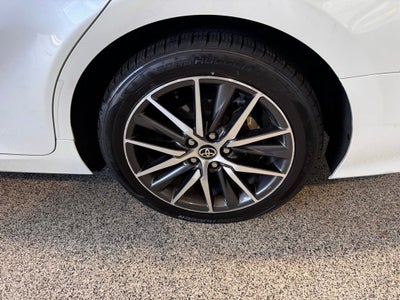 2021 Toyota Camry Hybrid XLE