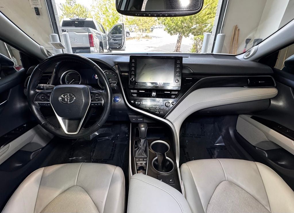 2021 Toyota Camry Hybrid XLE