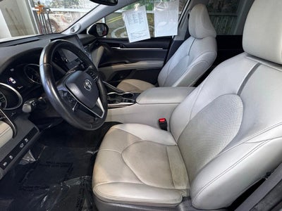 2021 Toyota Camry Hybrid XLE