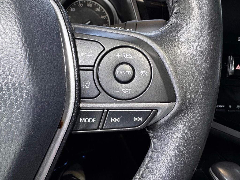 2021 Toyota Camry Hybrid XLE