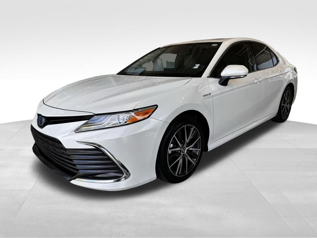 2021 Toyota Camry Hybrid XLE