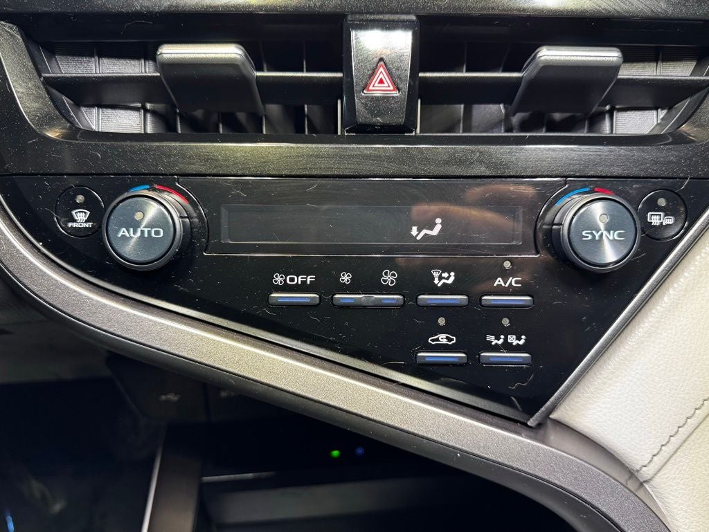 2021 Toyota Camry Hybrid XLE