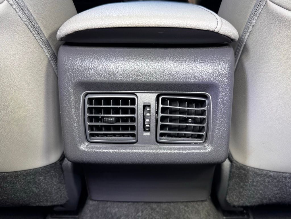 2021 Toyota Camry Hybrid XLE