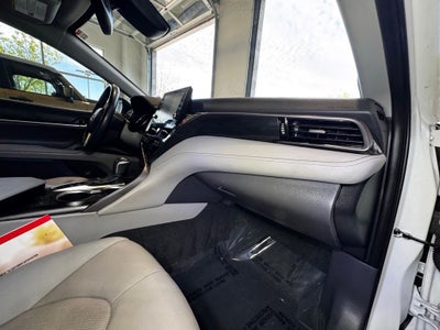 2021 Toyota Camry Hybrid XLE