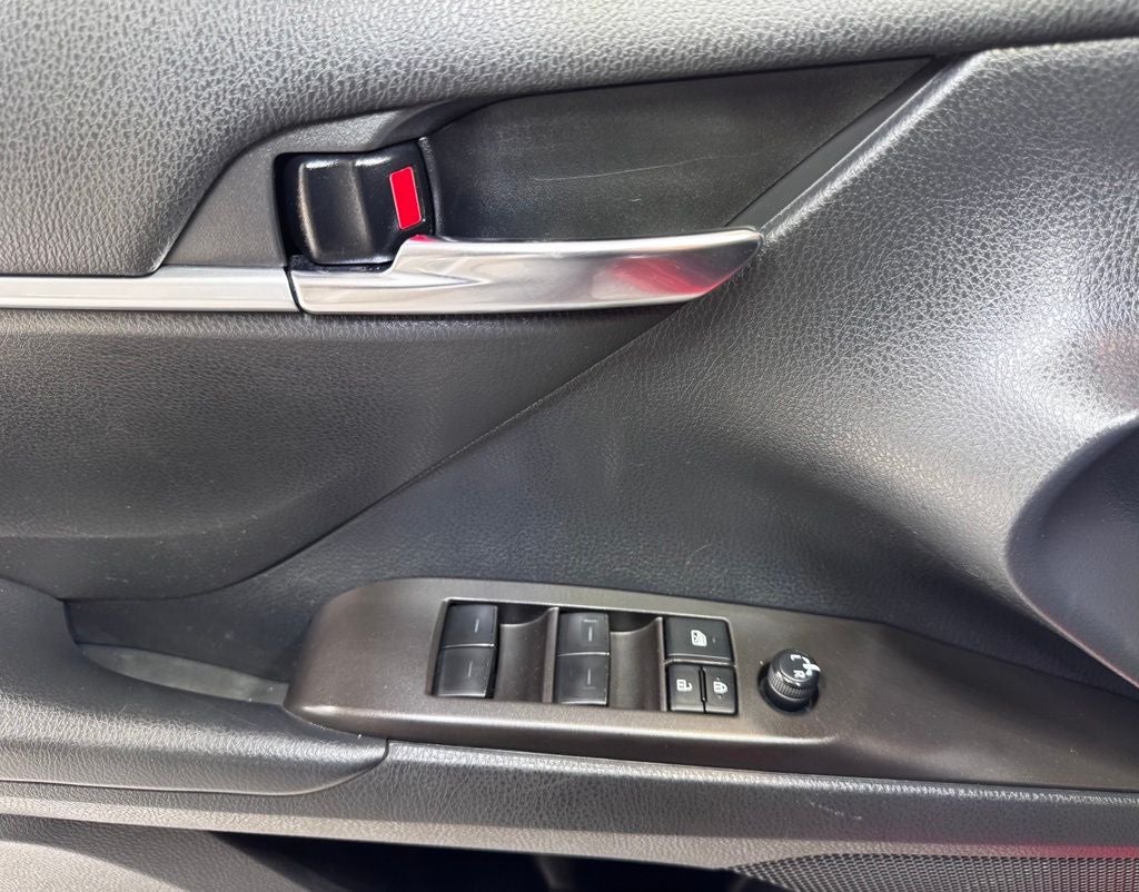 2023 Toyota Camry Hybrid LE