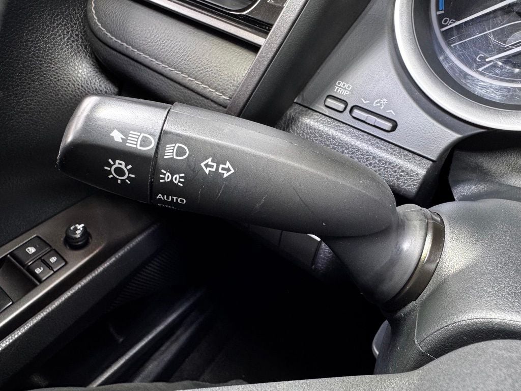 2023 Toyota Camry Hybrid LE