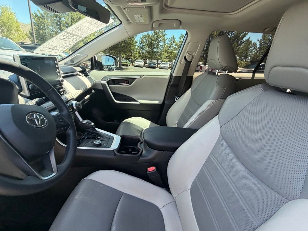 2022 Toyota RAV4 Hybrid Limited