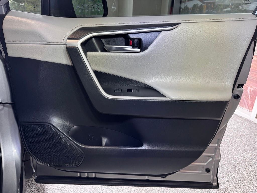 2022 Toyota RAV4 Hybrid Limited
