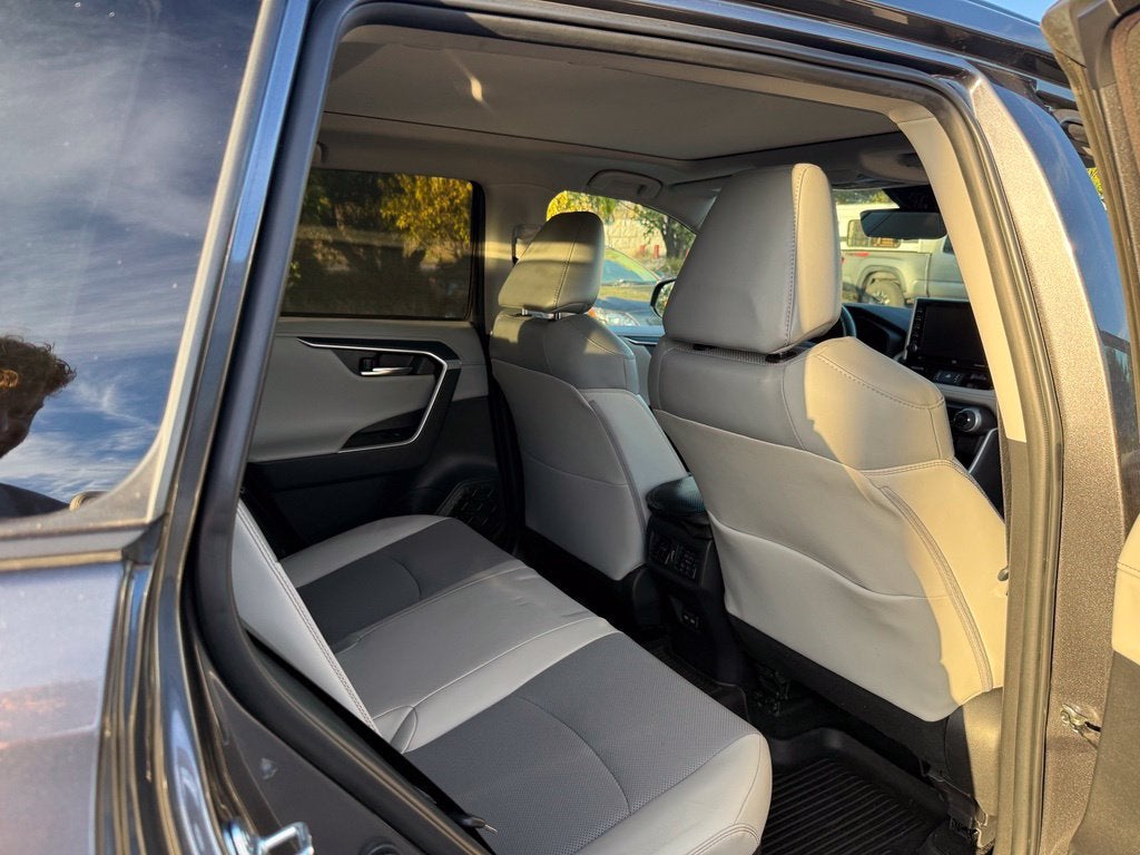 2022 Toyota RAV4 Hybrid Limited