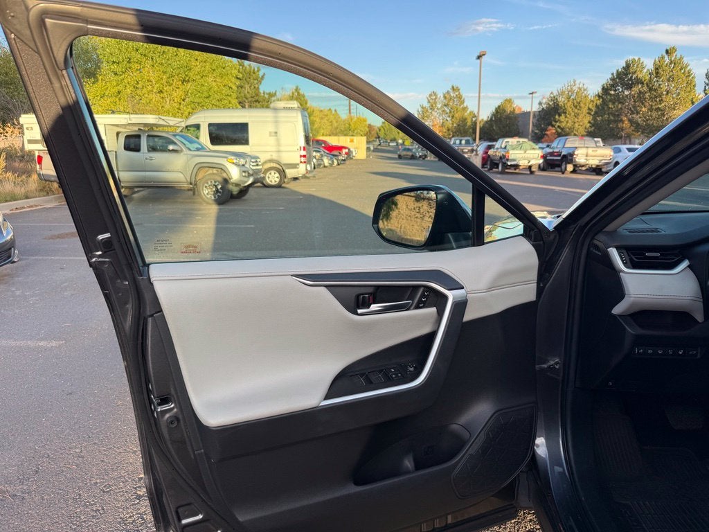2022 Toyota RAV4 Hybrid Limited