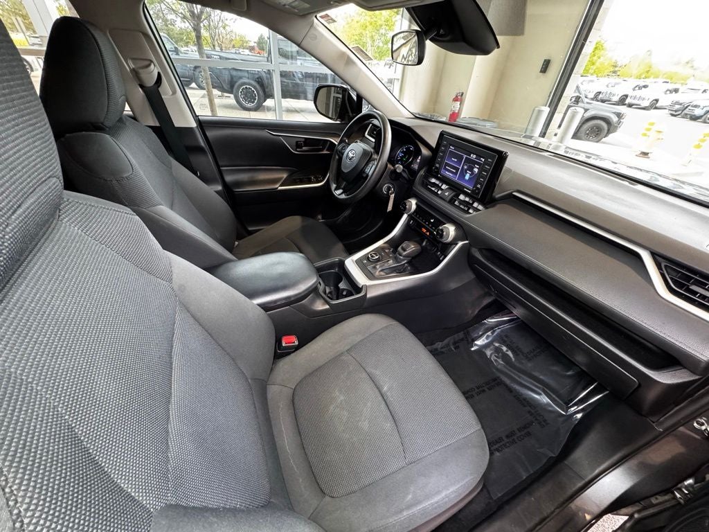 2021 Toyota RAV4 Hybrid LE