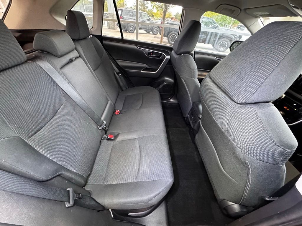 2021 Toyota RAV4 Hybrid LE