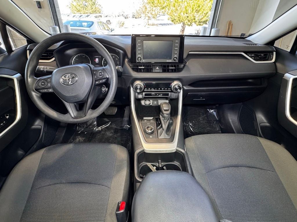 2022 Toyota RAV4 Hybrid LE