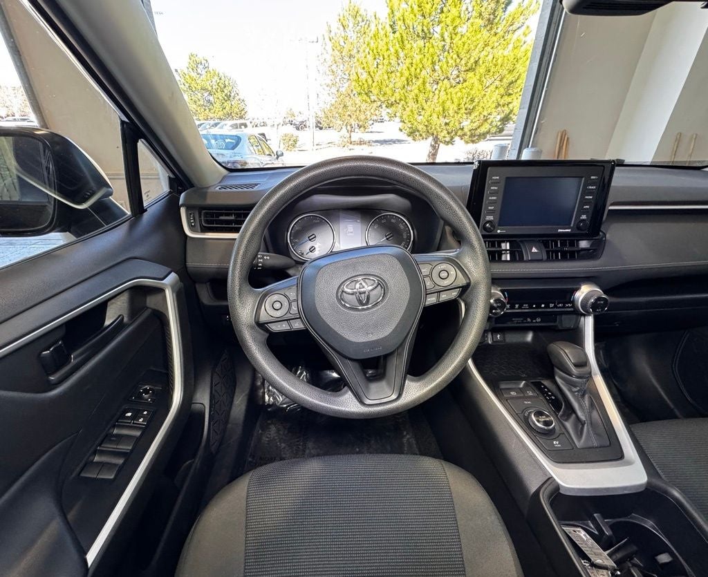 2022 Toyota RAV4 Hybrid LE