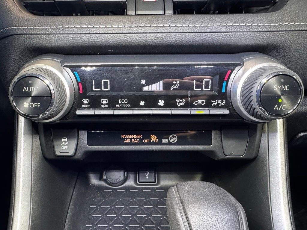 2022 Toyota RAV4 Hybrid LE