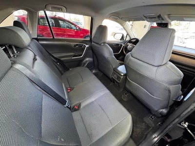 2022 Toyota RAV4 Hybrid LE