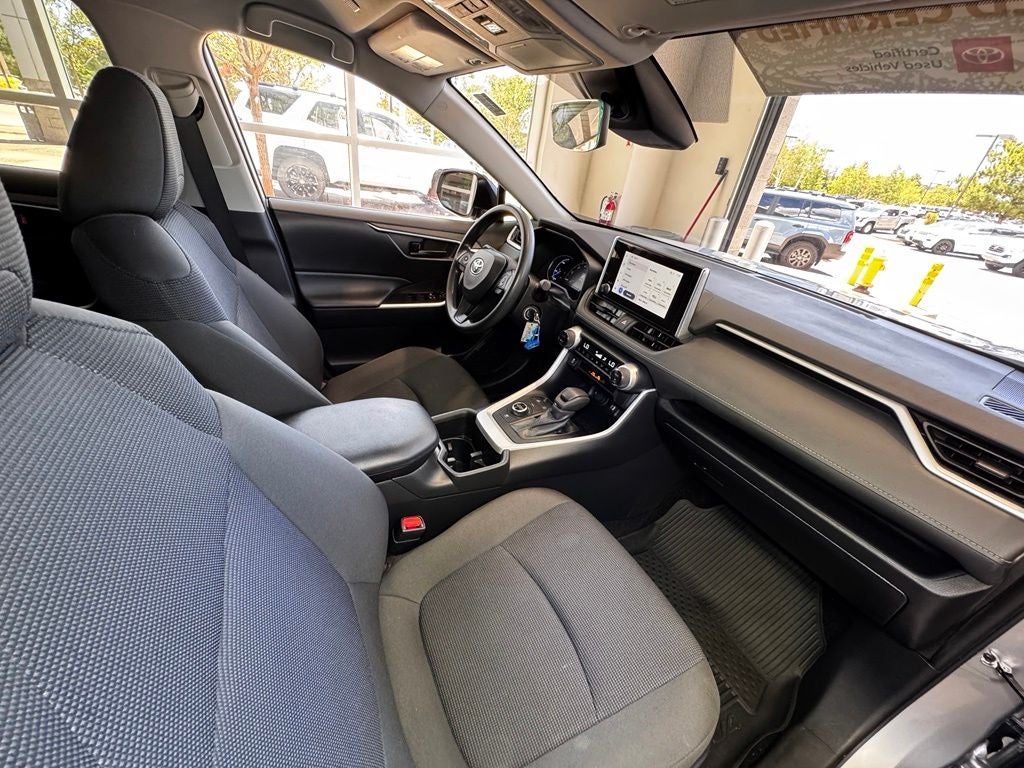 2024 Toyota RAV4 Hybrid LE