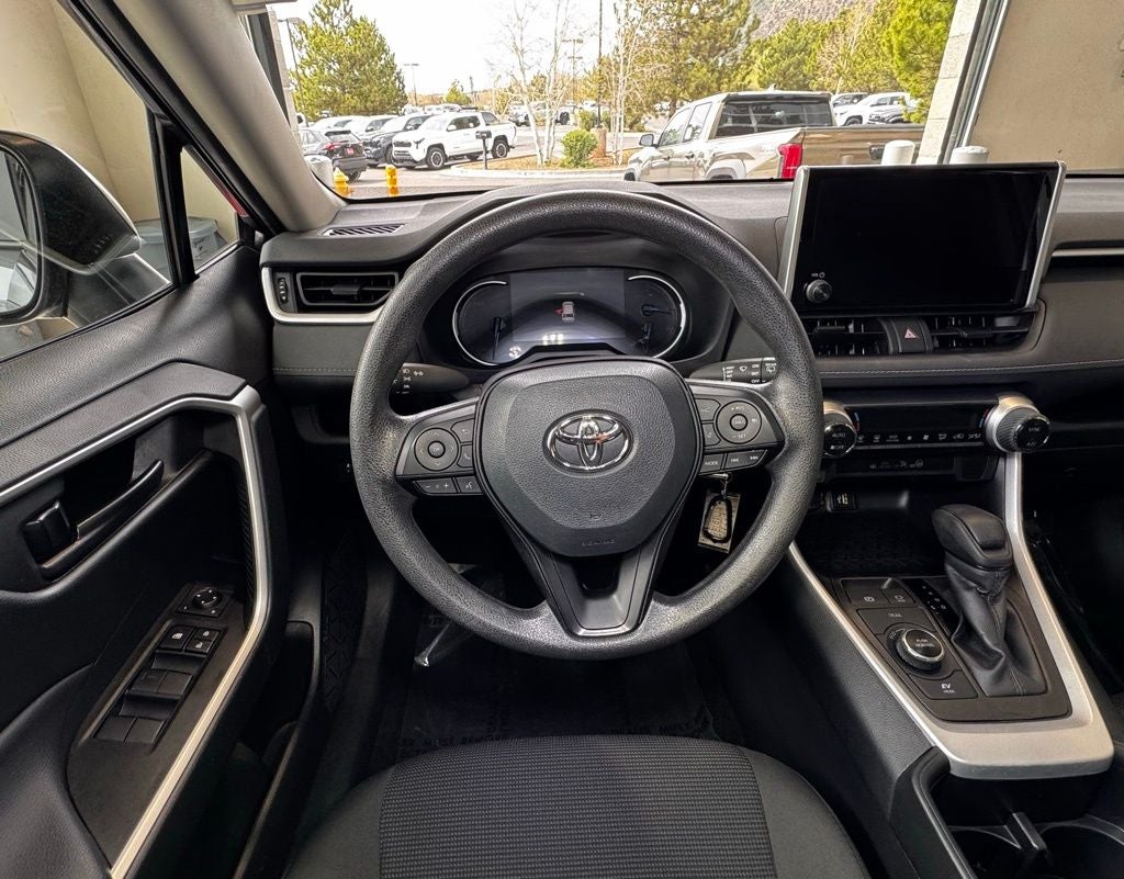 2025 Toyota RAV4 Hybrid LE