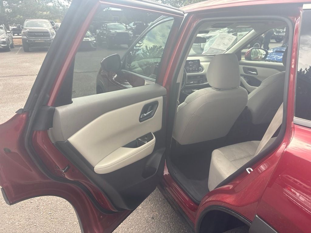 2025 Nissan Rogue SV