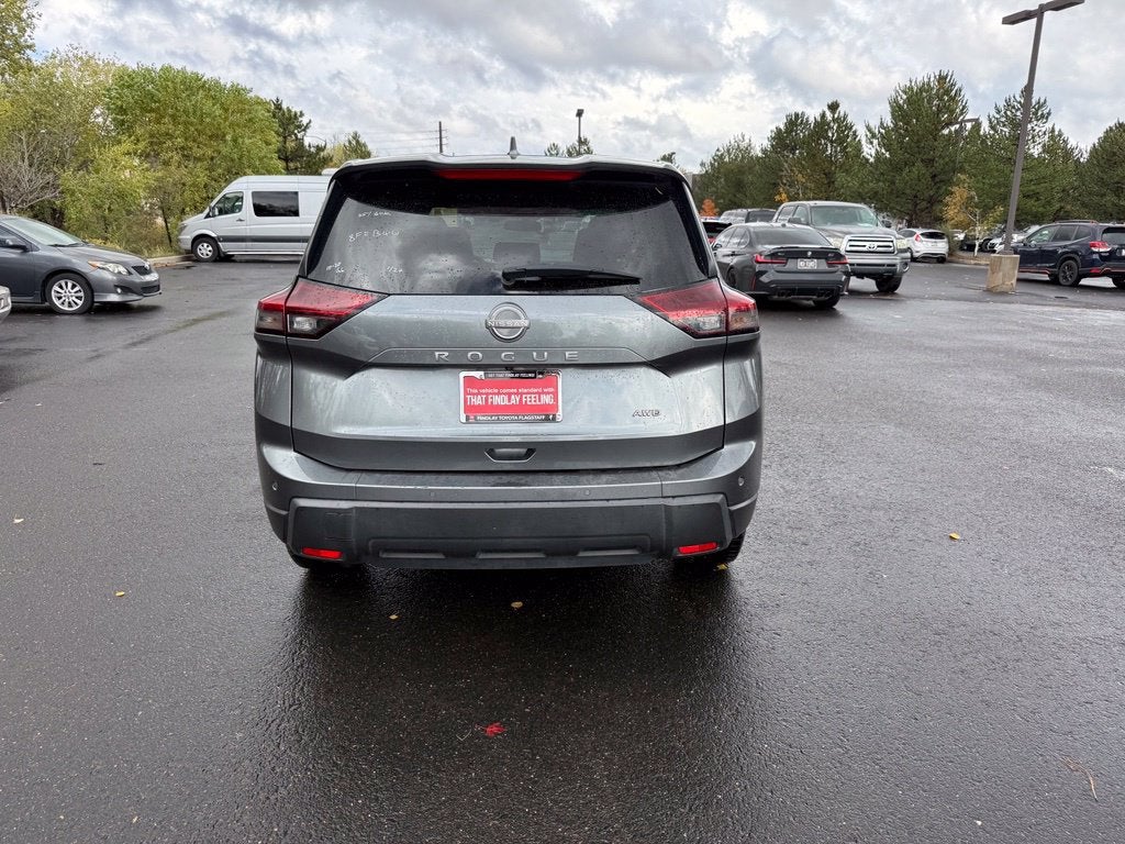 2025 Nissan Rogue SV