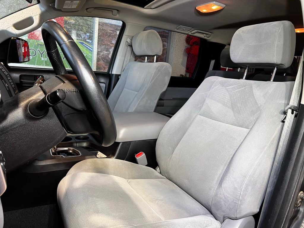 2022 Toyota Sequoia SR5 5.7L