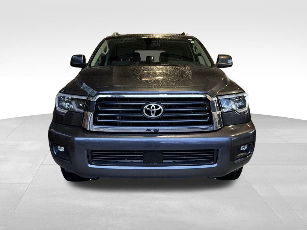 2022 Toyota Sequoia SR5 5.7L