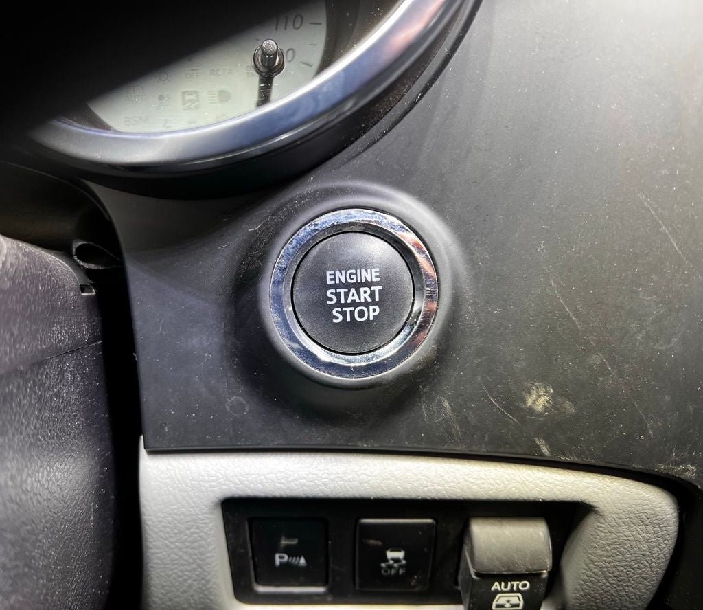 2022 Toyota Sequoia SR5 5.7L