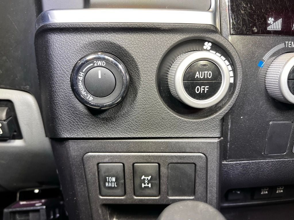 2022 Toyota Sequoia SR5 5.7L