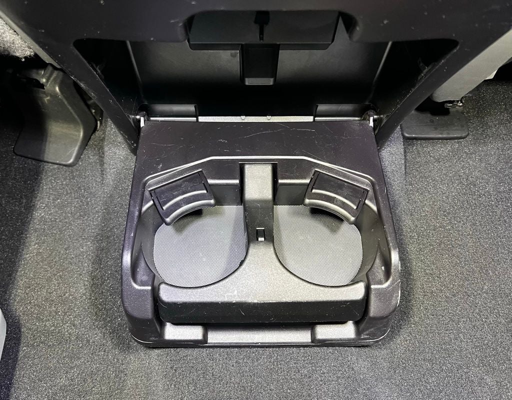 2022 Toyota Sequoia SR5 5.7L