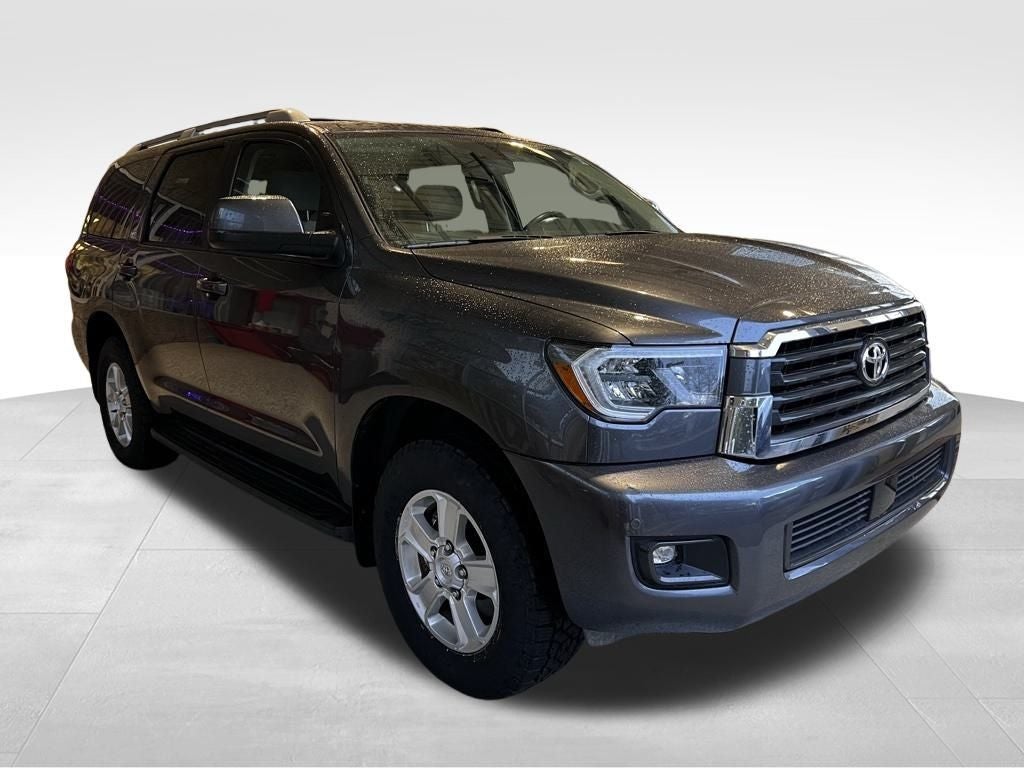 2022 Toyota Sequoia SR5 5.7L