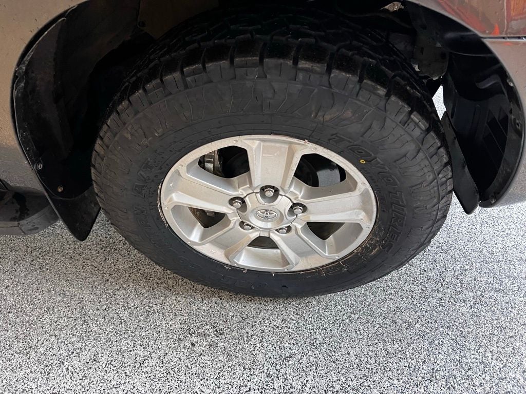 2022 Toyota Sequoia SR5 5.7L