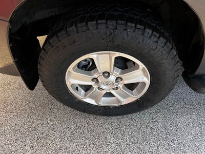 2022 Toyota Sequoia SR5 5.7L