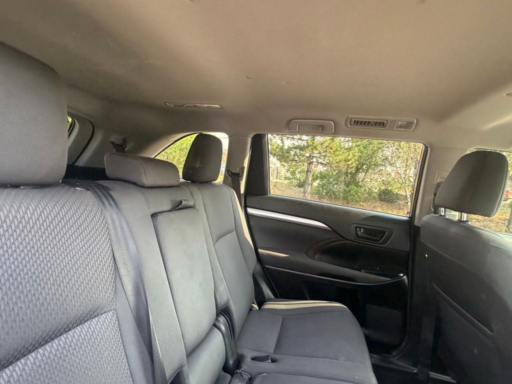2017 Toyota Highlander LE