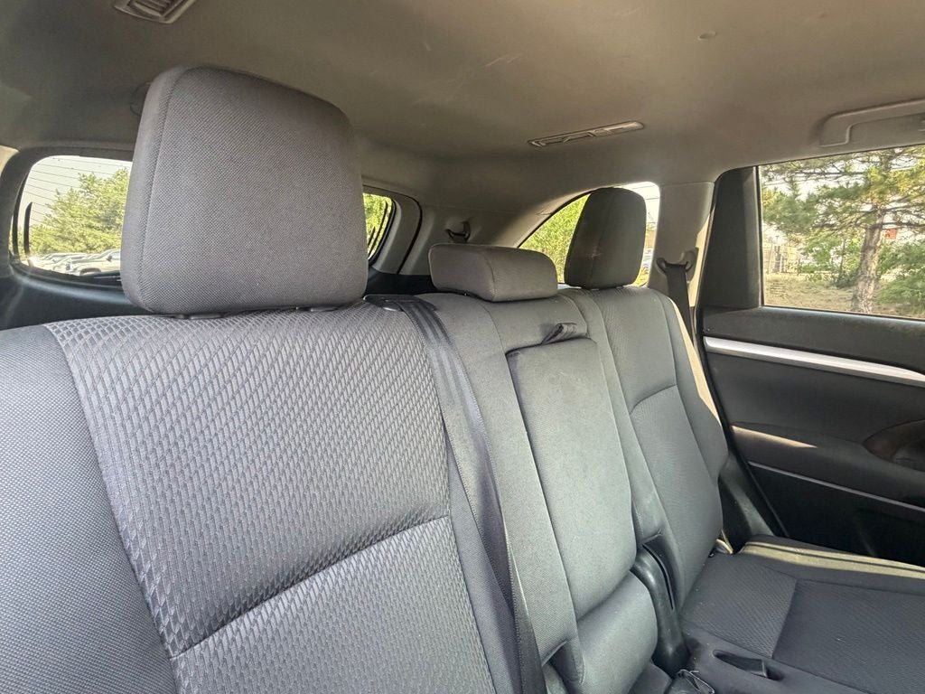 2017 Toyota Highlander LE